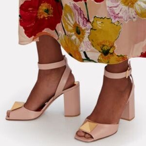 Valentino Garavani Tan Geometric Cutout Heels